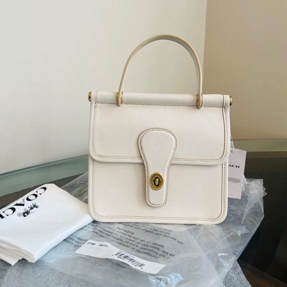Coach willis top handale 18 Brass chalk